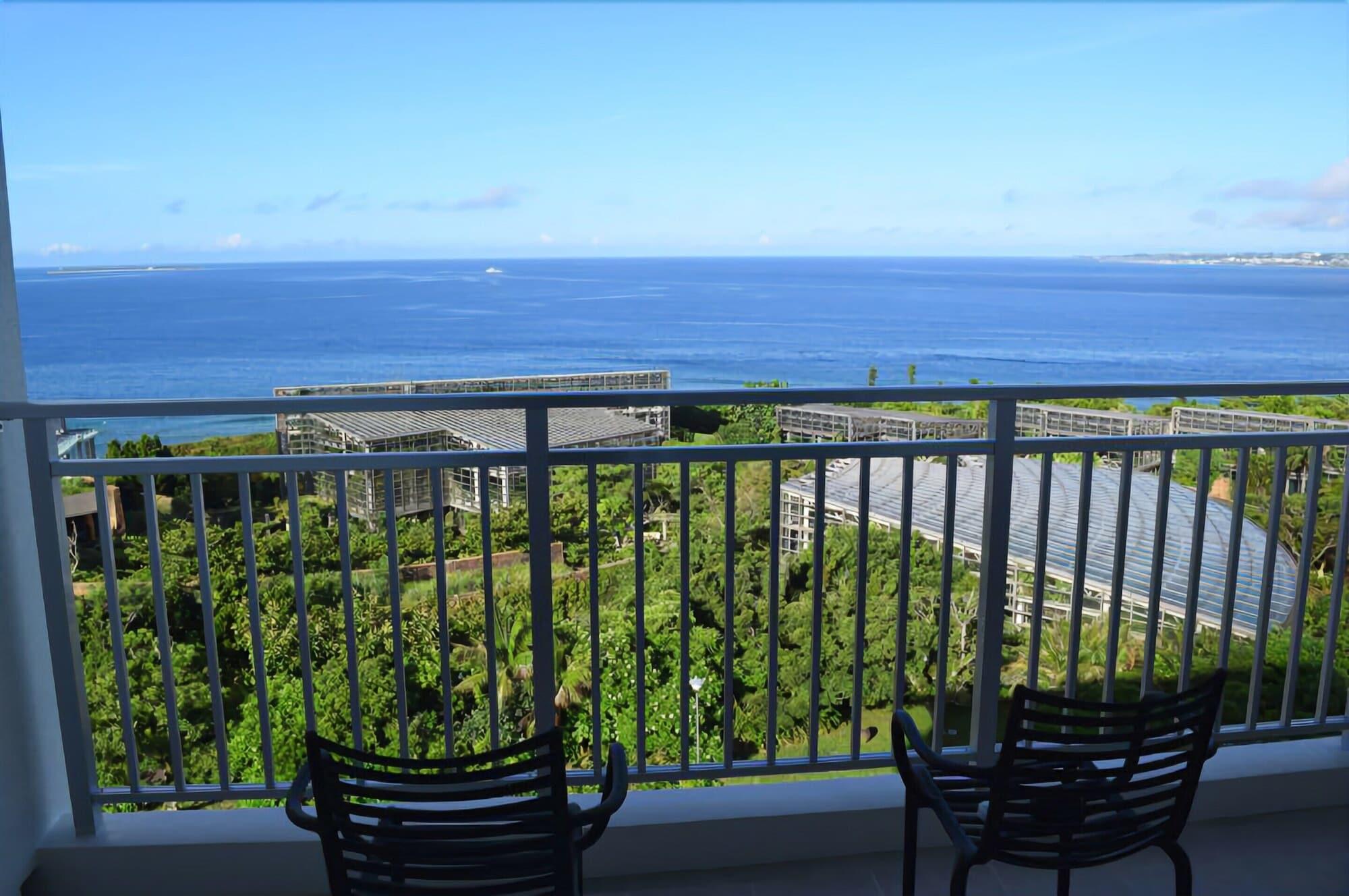 Wisteria Condominium Resort Motobu Exterior foto